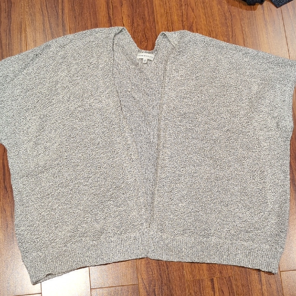Community Ionic Cape